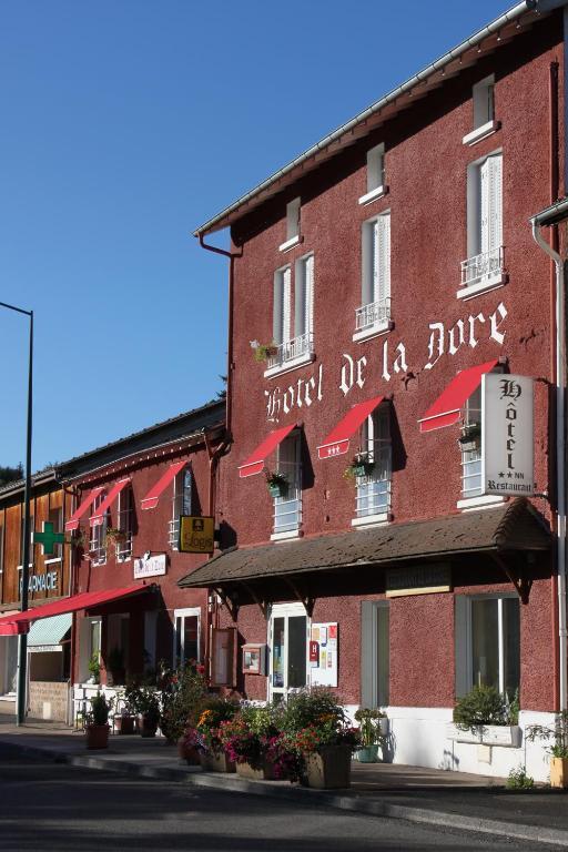 Logis Hotel Restaurant De La Dore Vertolaye Exterior foto